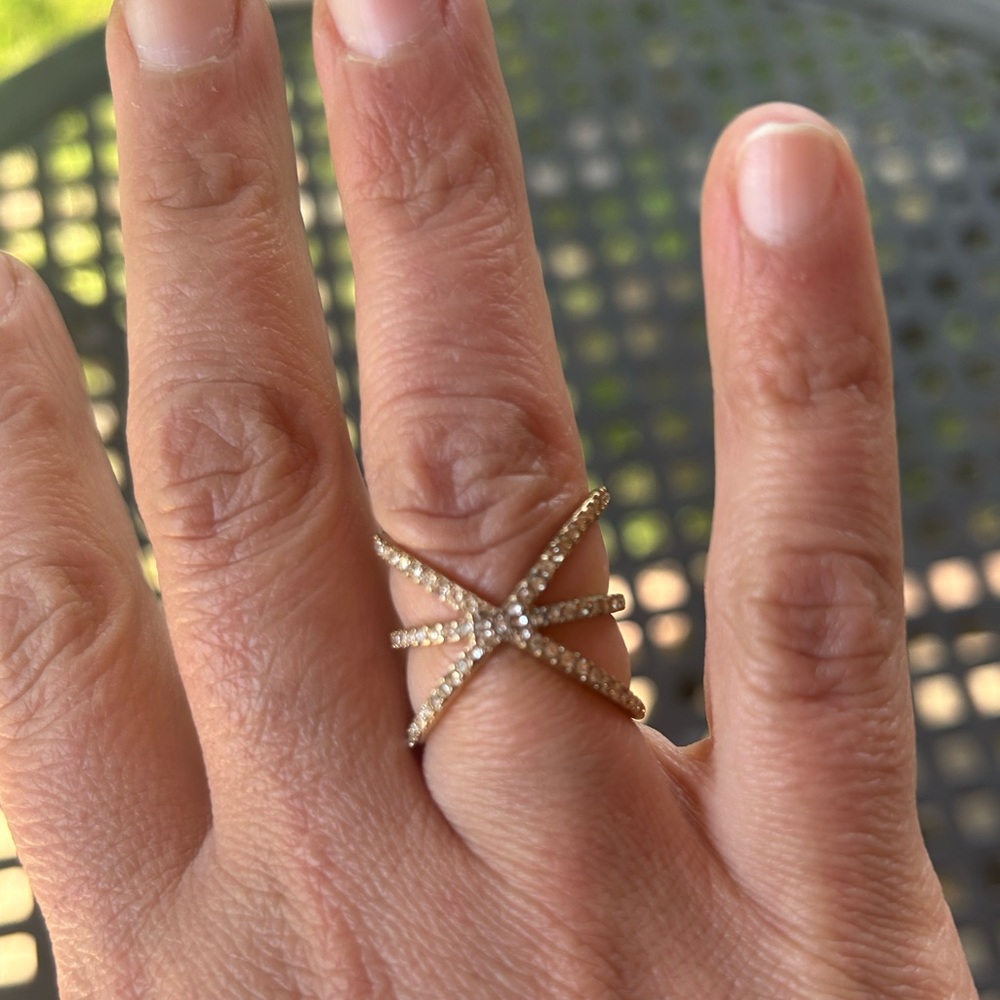 Criss-Cross Gold Ring